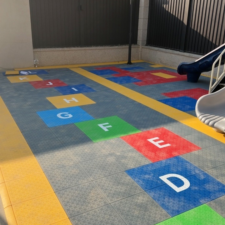Outdoor Sport Court Tiles - Piso Esportivo Profissional de Encaixe em